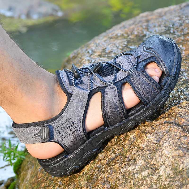 New Arrival Men Large Soft Sole Summer New Slippers Baotou Breathable Beach Shoes Outdoor Casual Shoe Chaussure Homme Size T250220
