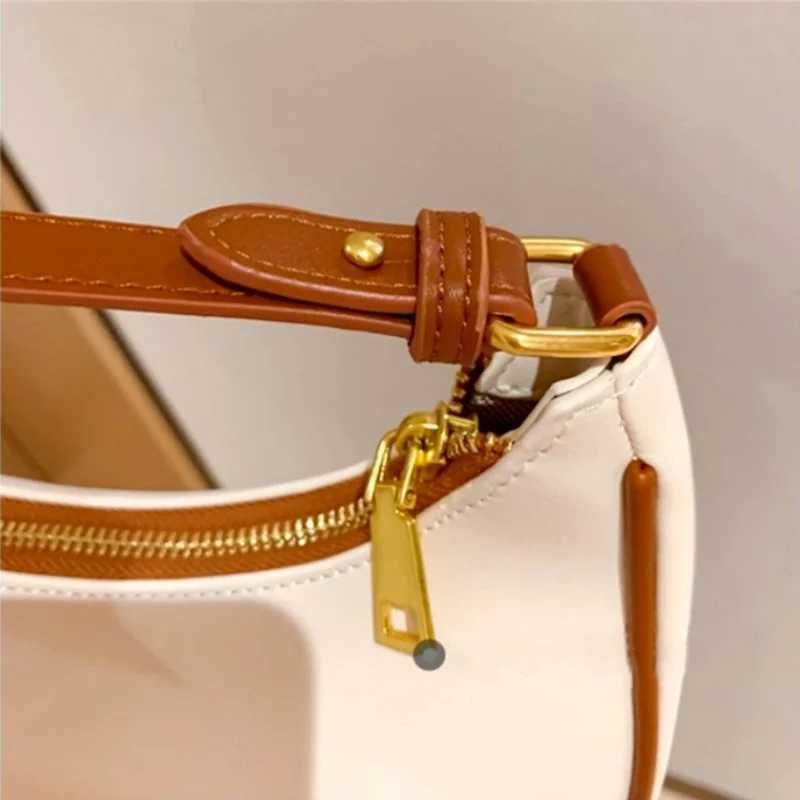 New Arrival CluTCh handbag solid color leather armpit shoulder bag casual womens bag shopping handbag luxury homeless bag T250318