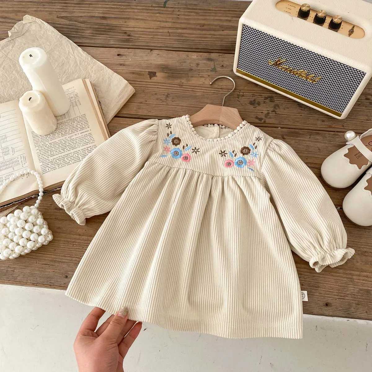 Spring autumn baby princess dress Corduroy baby girl long sleeved embroidered dress baby clothing 0-3y X250220