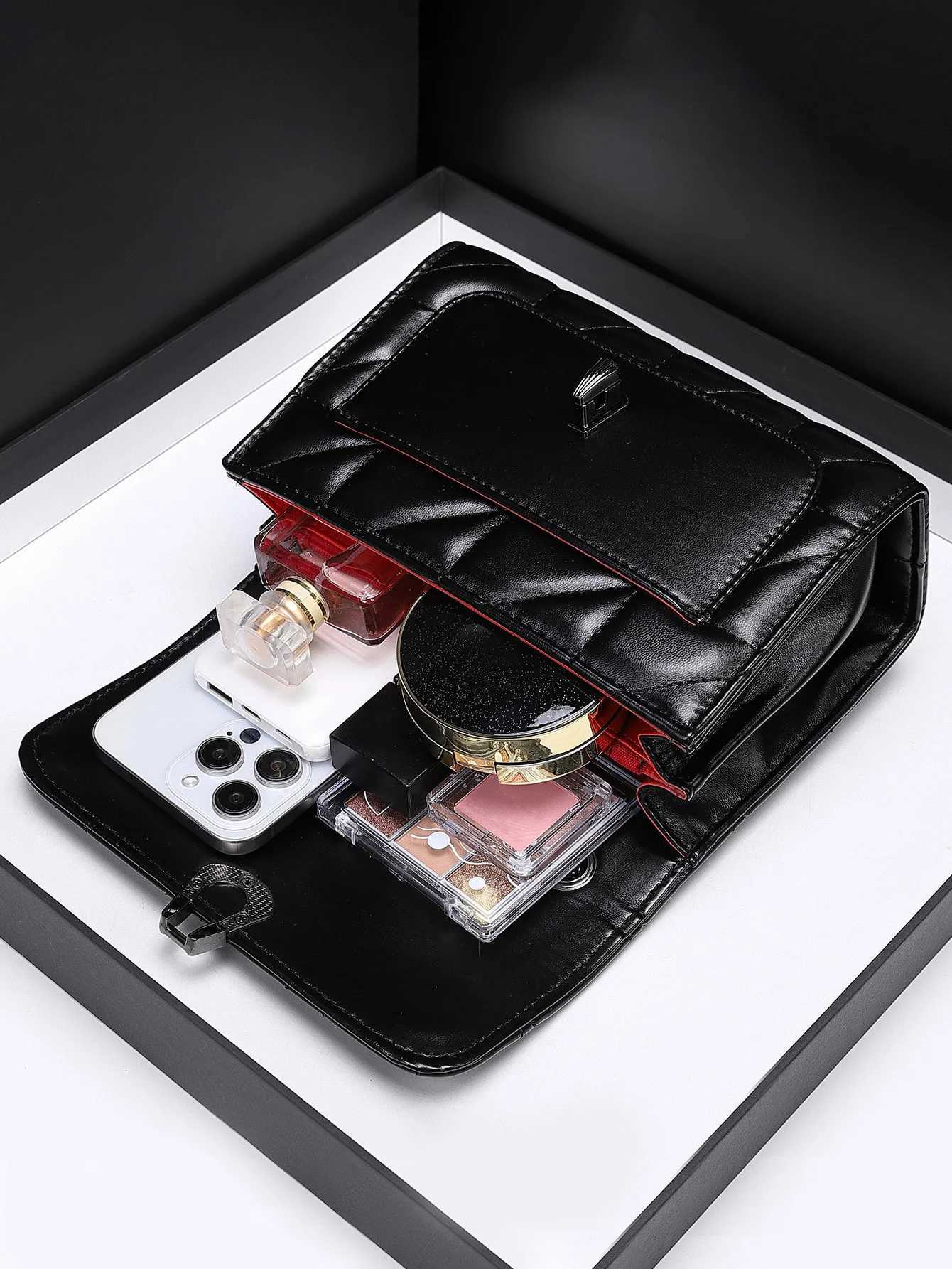 flip womens diagonal cross bag PU leather bedding embroidered handbag fashionable luxury designer chain shoulder bag Z250220