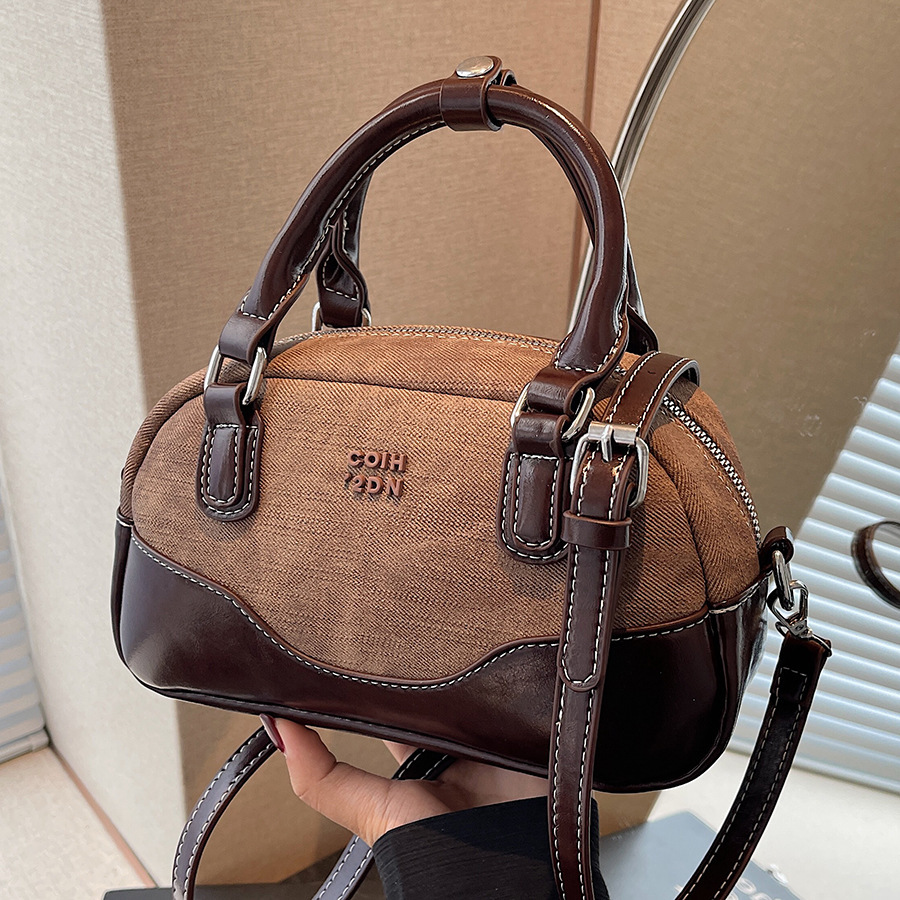 Free shipping 2025 new designer Shoulder Bags For womans handbag square fashion women crossbody Pillow bag