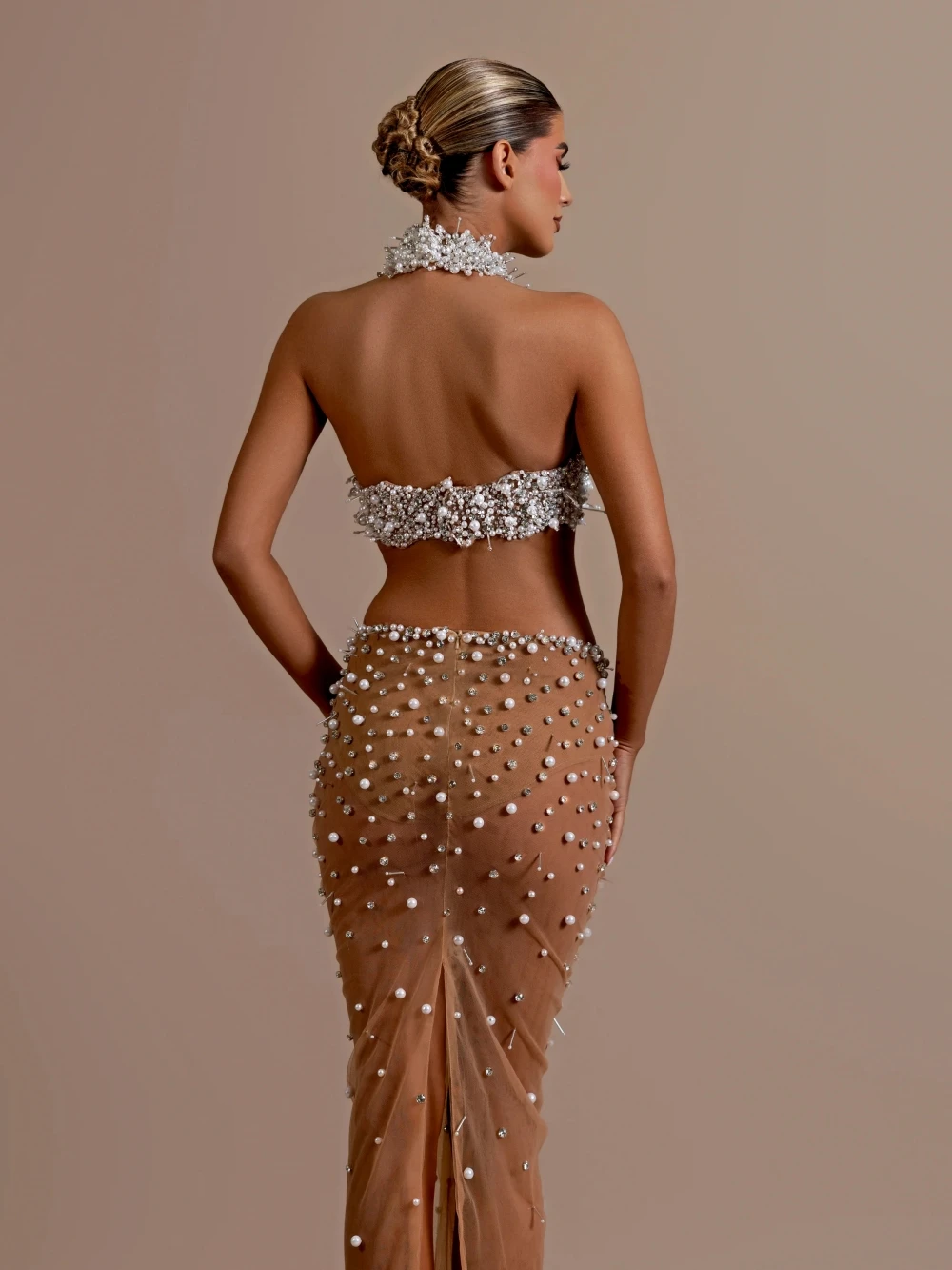 Sexy Evening Two Pieces Dresses For Women Halter Sleeveless Gown Sequins Crystal Pearls See Through Customized Dress