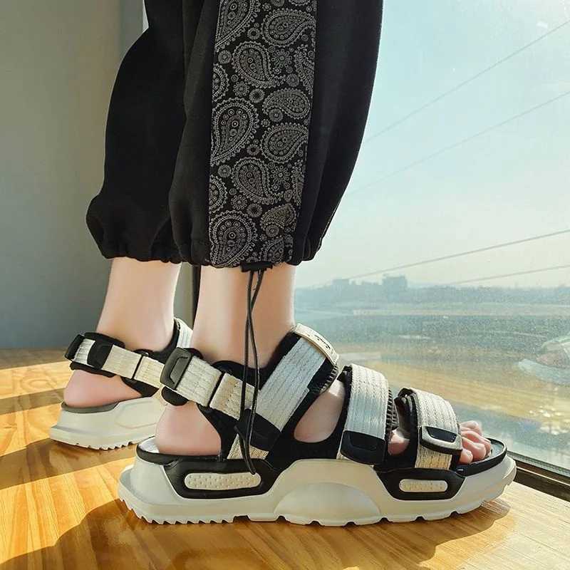 New Arrival Fashion Sandals Summer Wear-resistant New Sports Dual-purpose Slippers Beach Shose Men Breathable Light Anti-Slippery T250220