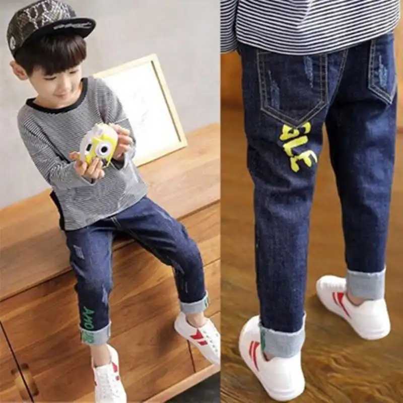 Teenage Kids Pure Color Jeans Baby Boys Clothes Classic Bottoms Kids Denim Clothing Long Pants Boy Casual Trousers 4-12 Years Z250220