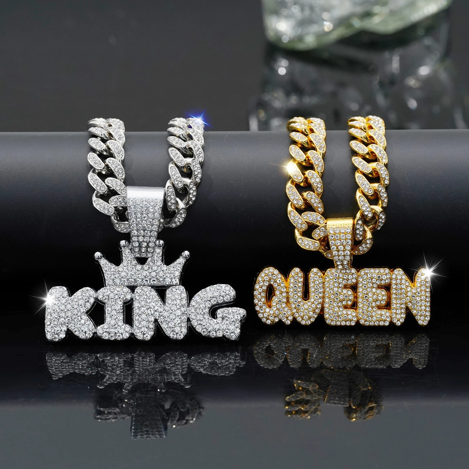2Pcs/Set Matching Couple Chain Rhinestone Crown King Queen Letter Pendant NecklacesSuitable For Festival Gift And Daily Wear 250220