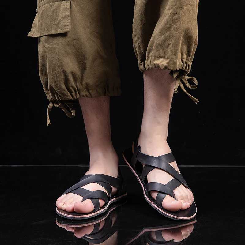 New Arrival Summer Mens Fashion Roman Leather Sandals Belt Design Open toe Sandals Mens Simple Casual Flat Shoes Breathable Sandals T250220