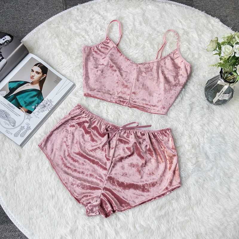 2023 New Fashion Women 2pcs Velvet Spwear Sexy Camisole Silky Smooth Shorts Sveless Pajama Set Ladies Spwear FeXJ250220