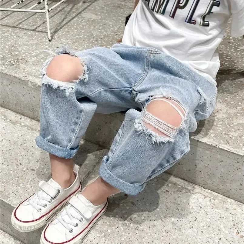 Spring Autumn 2-10Y Korean New Childrens Hole Trouser Childrens Boys Handsome Tear Patch Jeans Girls Pants Loose Jeans Z250220
