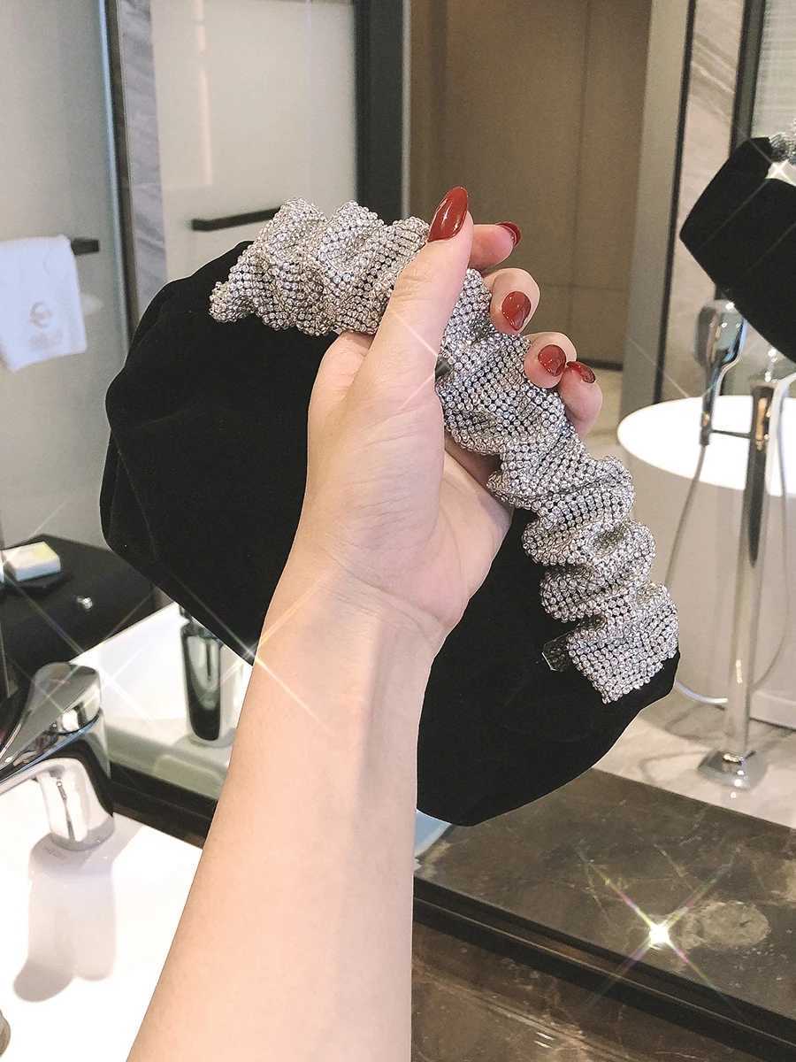 Formal Velvet Evening Clutch For Women Rhinestone Wedding Handbags Stylish Prom Cocktail Party Mini Purse Black Z250220