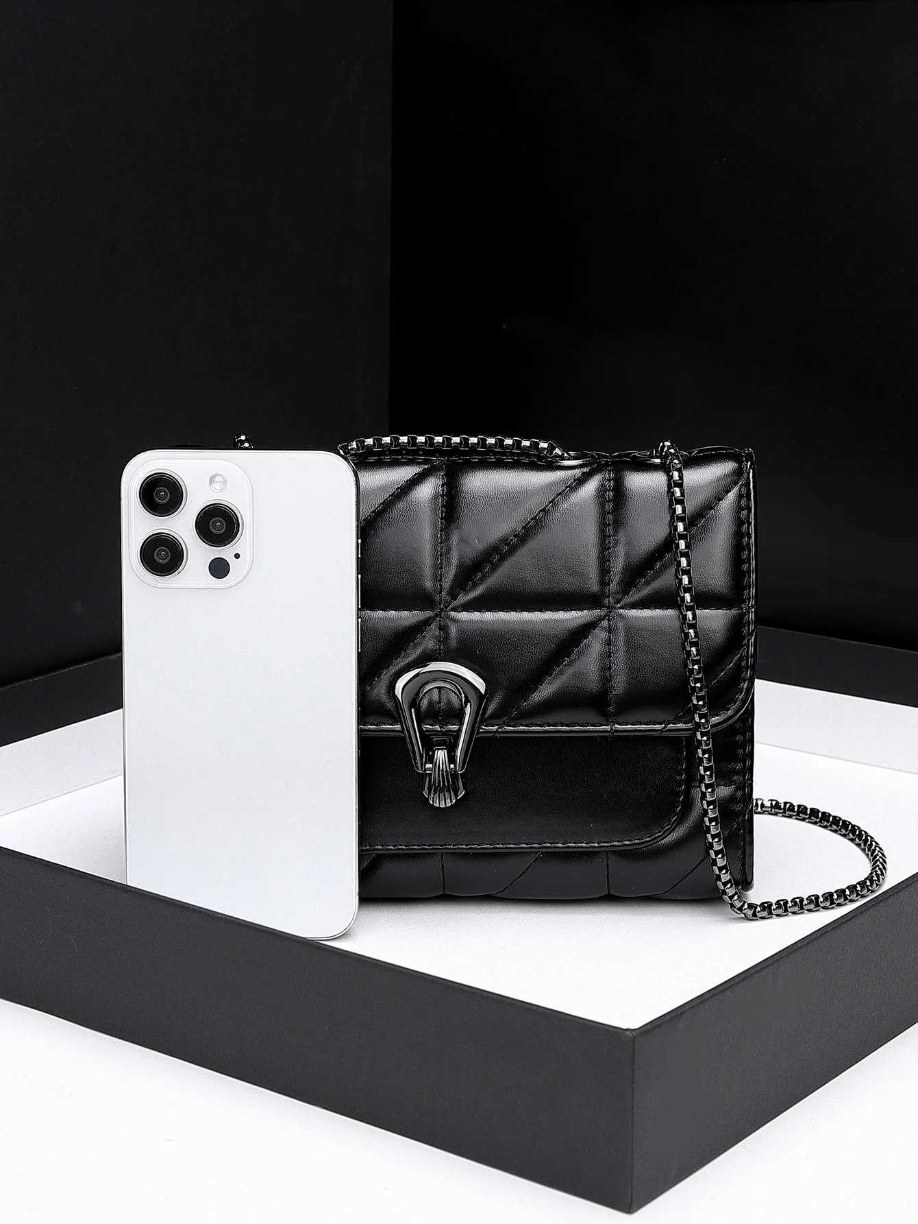 flip womens diagonal cross bag PU leather bedding embroidered handbag fashionable luxury designer chain shoulder bag Z250220