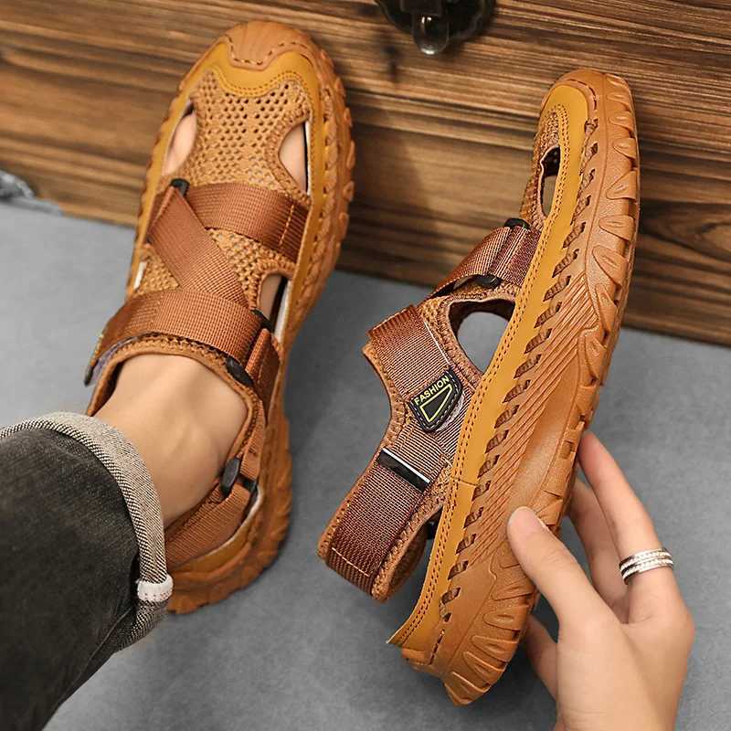 New Arrival Summer Men Sandals Genuine Leather Mens Casual Shoes Outdoor Men Leather Sandals for Men Beach Shoes Roman Mens Shoes T250220