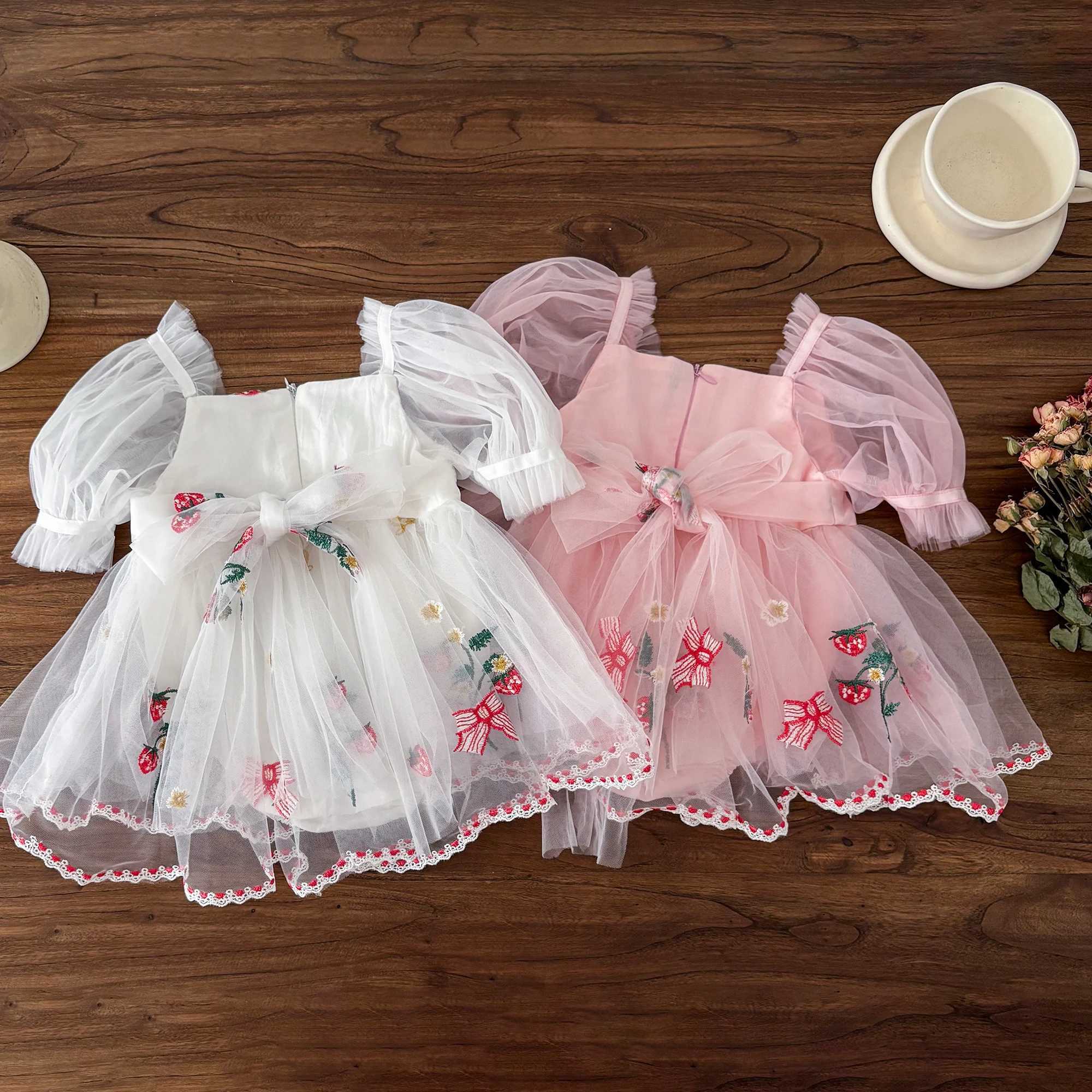 2025 Summer Baby Puff Sleeve Sweet Cute Princess dress Baby Girl Big Bow Strawberry Embroidered Mesh Wrap Skirt for Going Out Pa X250220