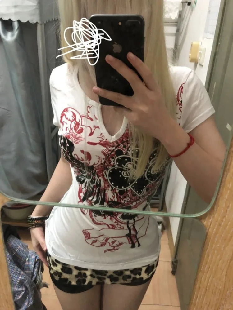 HOUZHOU Punk Harajuku Graphic Tshirts Women Japanese Style Y2k Vintage 2000s Aesthetic Grunge Top Gothic Short Sleeve Streetwear 250219