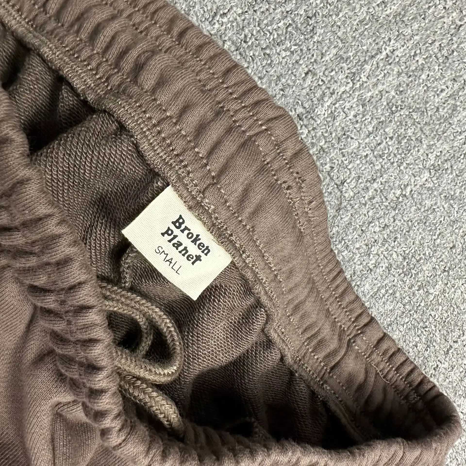 BPTrendy American style hooded sweatshirt casual loose fit letter printed bubble Slves mens and womens zipper X250220