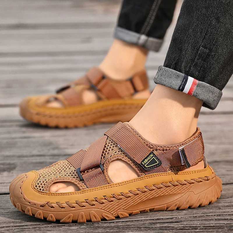 New Arrival Summer Men Sandals Genuine Leather Mens Casual Shoes Outdoor Men Leather Sandals for Men Beach Shoes Roman Mens Shoes T250220