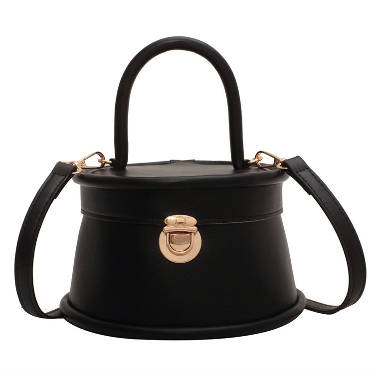 Free shipping 2025 designer Shoulder Bags For womans handbag simple fashion women Latch crossbody Bag Leisure bucket bag