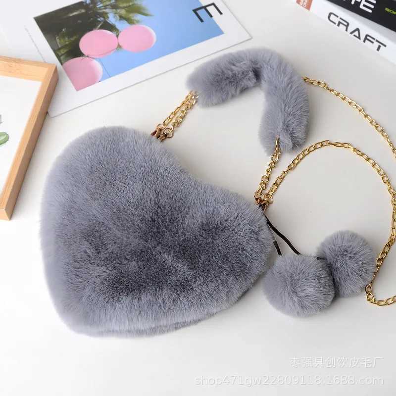 Faux Fur Heart-shaped Women Small Handbags Fluffy Plush Ladies Chain Shoulder Bag FAshion Female Furry Daily CluTCh Purse Z250220