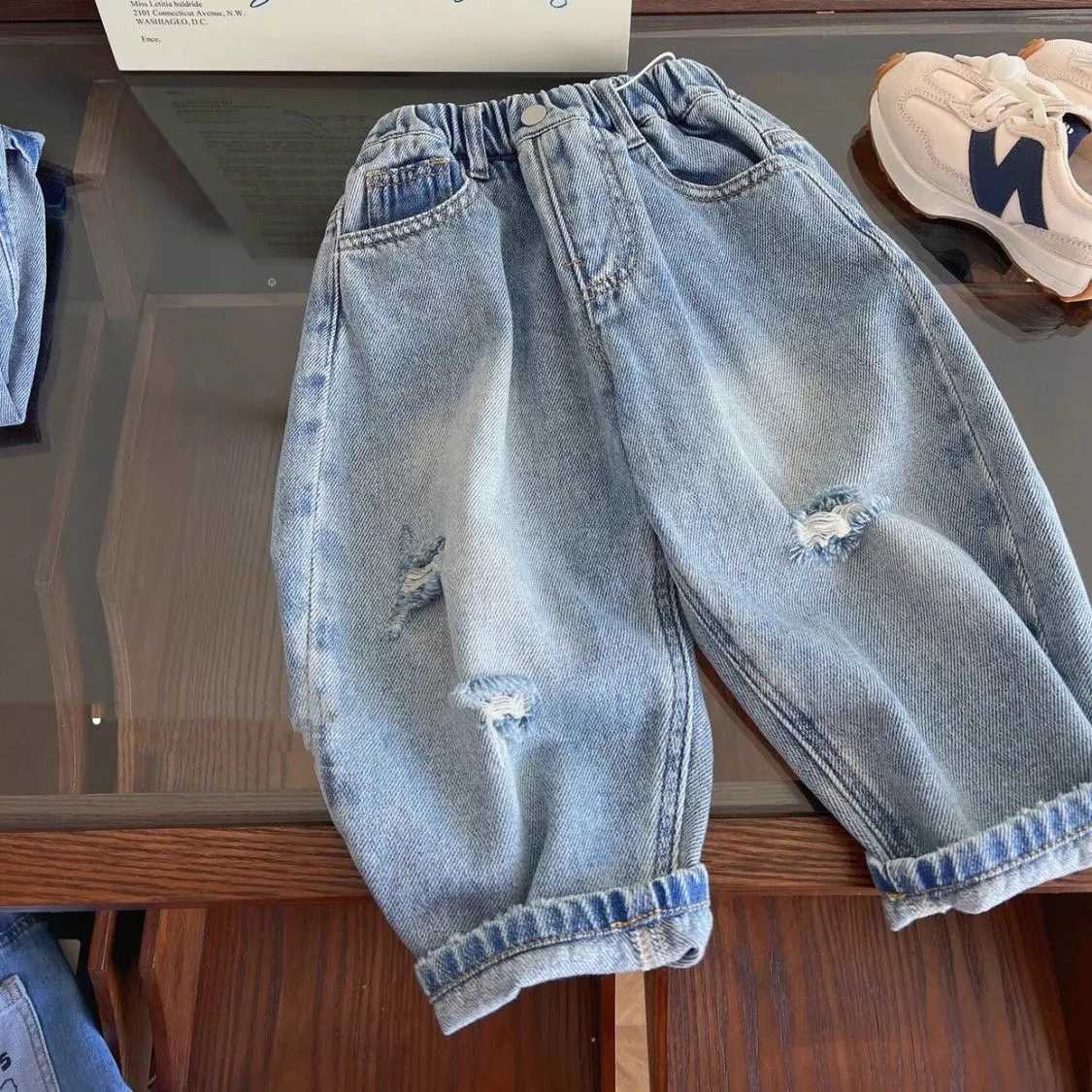 Spring and Autumn Boys Jeans New Fashionable Simple Loose Casual Straight Tube Pants Baby Pants Z250220