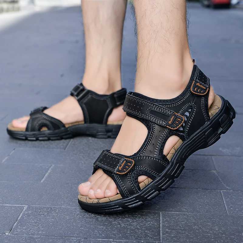 New Arrival Classic Mens Sandals Summer Genuine Leather Sandals Men Outdoor Casual Lightweight Sandals FAshion Men Sneakers Size 38-46 T250220