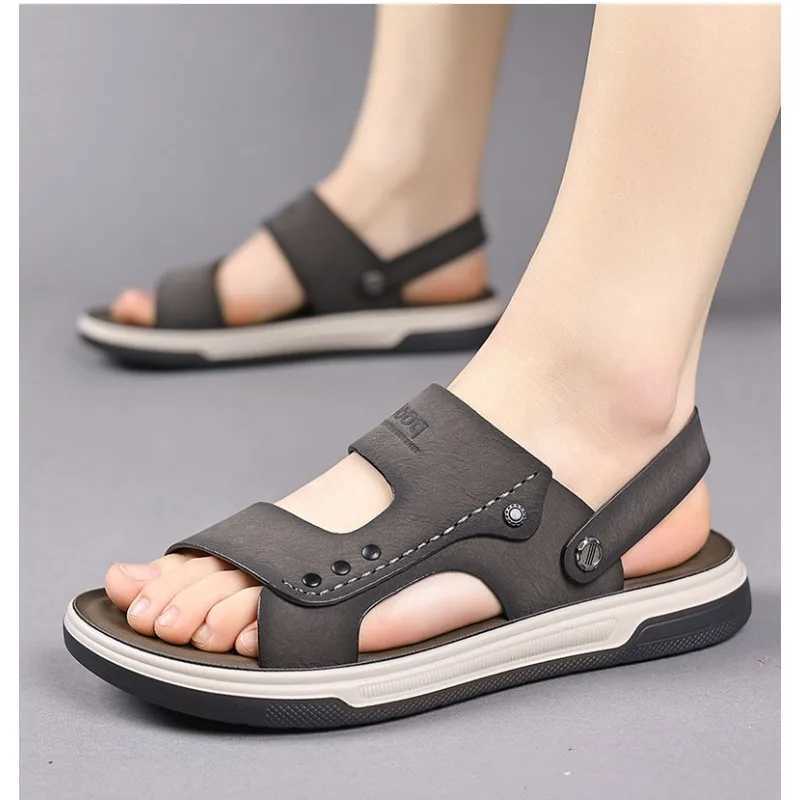 New Arrival Summer Fashion Lightweight Leather Platform Outdoor Beach Mens Sandals Designer Soft Sole Casual Slip-on Men Slippers T250220
