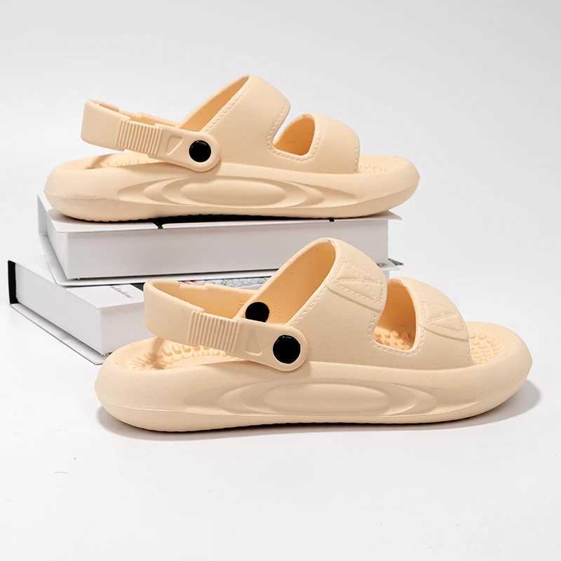 New Arrival New Arrival Mens Summer Shoes Men Slippers Non-slip Garden Shoes Casual Beach Sandals Chef Shoes Nurse Doctor Shoes Flip Flops T250220