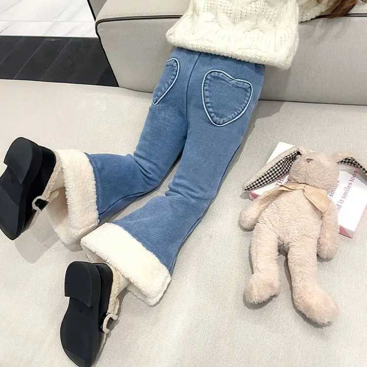Autumn Winter 1-8Y Girls Flare Jeans Thicken Velvet Heart Pocket Spliced Kid Girls Trousers Korean Sle Warm Toddler Girl Pants Z250220