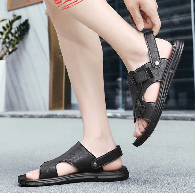 New Arrival Mens Sandals Massage Slippers Outdoor Comfortable Men Beach Shoes Classic Summer Non-Slip Thick-soled Leather Sandals T250220