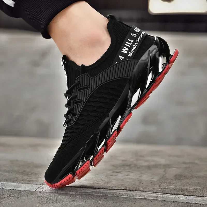 New lightweight mens running shoes comfortable and breathable mesh sports shoes Fi mens casual shoes breathable mesh shoesXJ250324