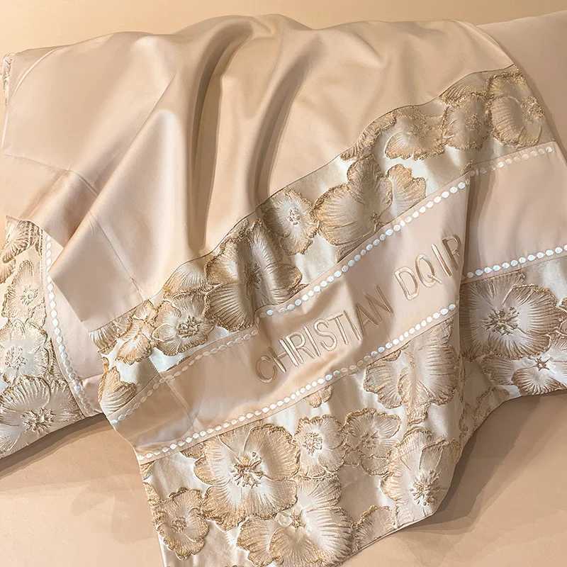 Jacquard Bedding Set Golden Relief Embroidery Polyester/Cotton Duvet Cover Bed Sheet Pillowcases Mattress CoverXJ250220