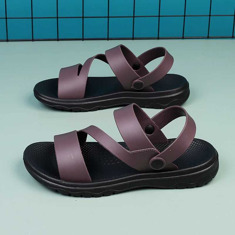 New Arrival Summer mens sandals outdoor mens slippers comfortable beach casual shoes anti slip breathable Roman shoes flip garden shoes T250220