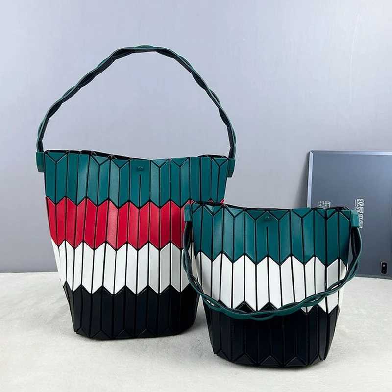 New Top-Handle Bags For Women Designer Luxury Bao Bucket Bag Beach Shoulder Messenger Handbags Purse Y2k Tote Bag Clutch Z250220