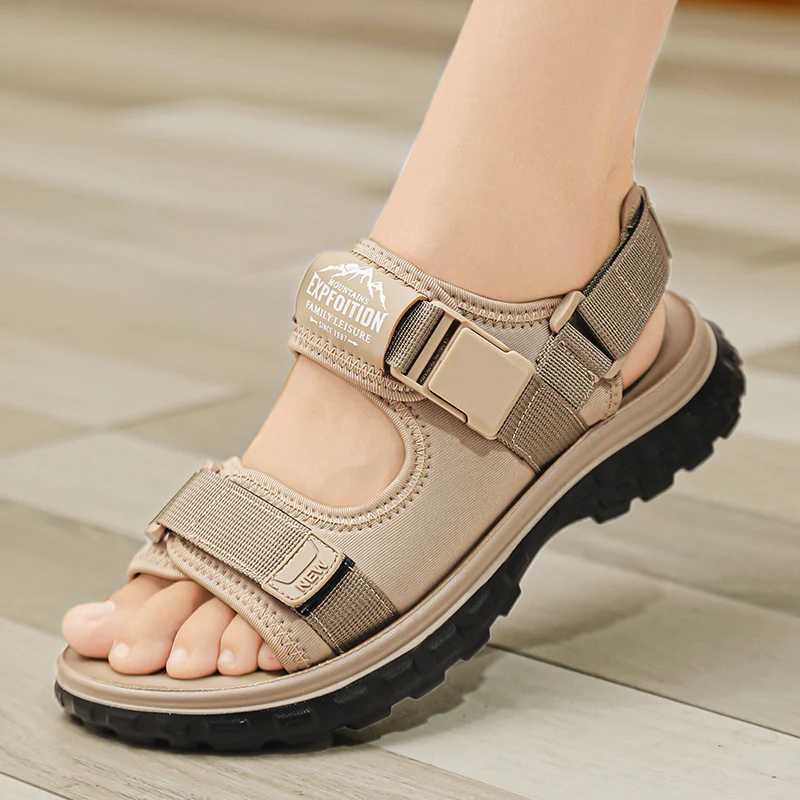 New Arrival Advanced mens classic fashion sandals outdoor anti slip mens hiking sandals comfortable and wear-resistant rubber Roman shoes T250220
