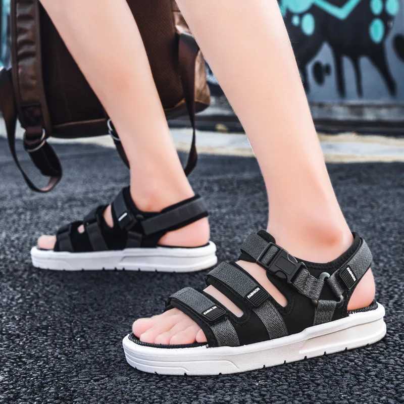 New Arrival Mens sports sandals summer beach slide shoes outdoor hiking thong slippers T250220