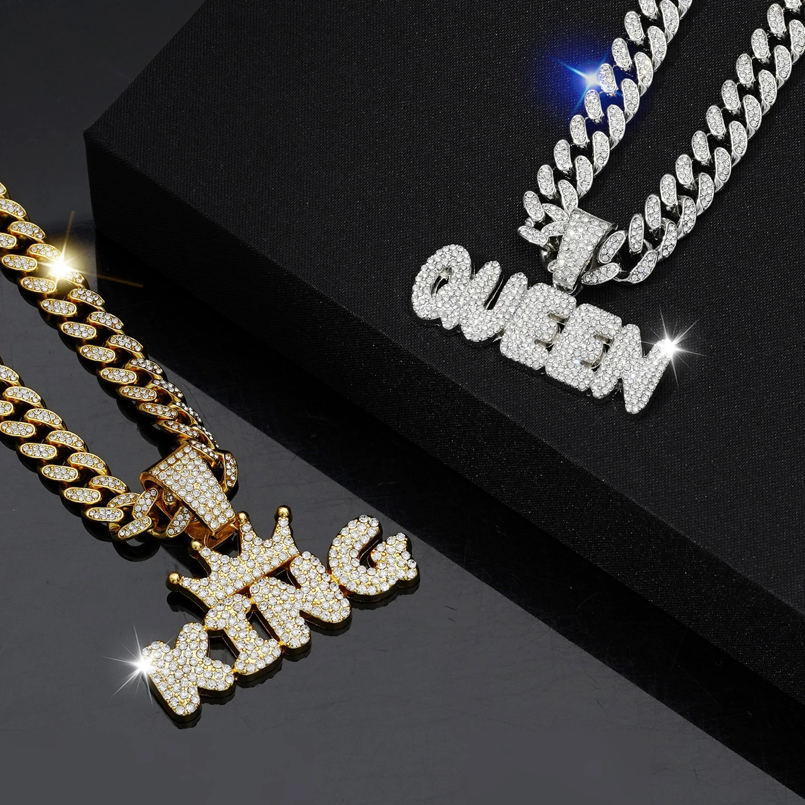 2Pcs/Set Matching Couple Chain Rhinestone Crown King Queen Letter Pendant NecklacesSuitable For Festival Gift And Daily Wear 250220