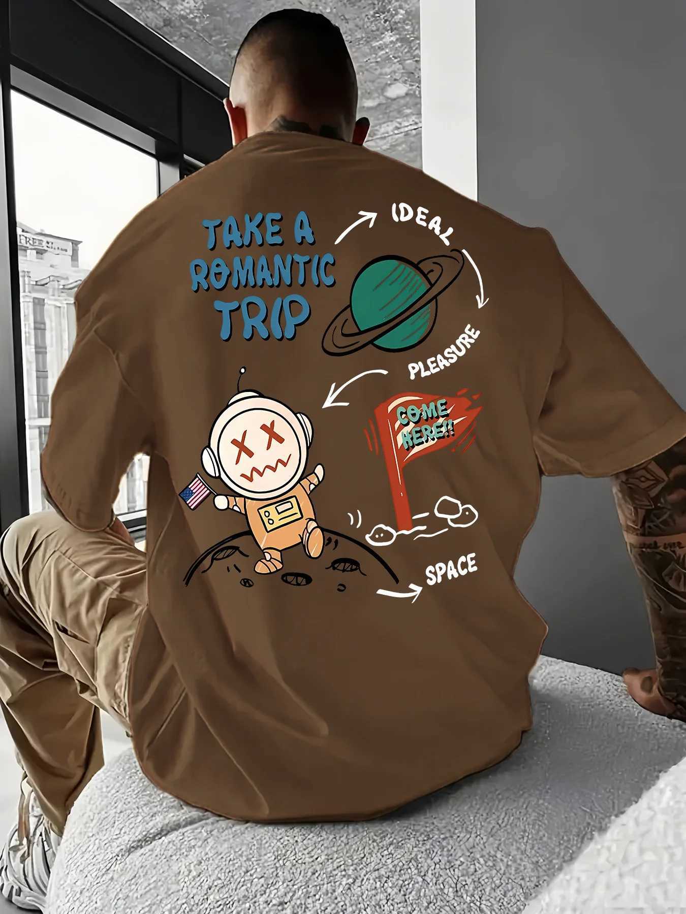 MenS Summer Fashion Short Sleeve T-ShirtRomantic Space Themed PrintRegular FitStretch PolyesterCrew NeckKnit Fabric W250220