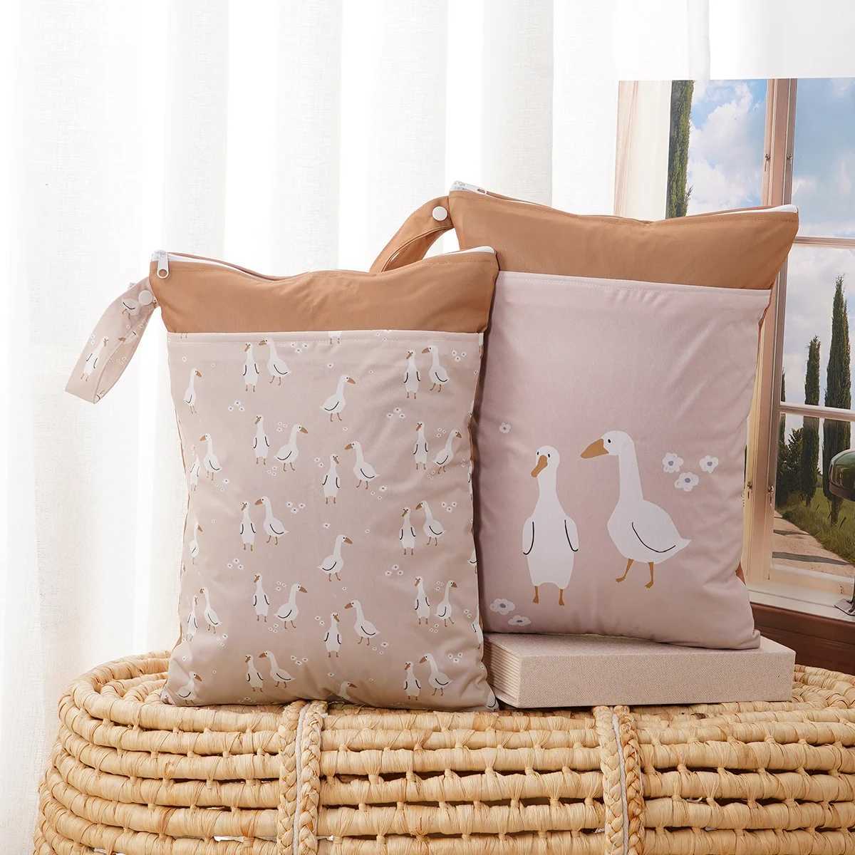 Elinfant 2PCS Waterproof Diaper BagReusable Washable Wet Dry Bag For GymBeachPoolPortable Storage BagFor Age X250220