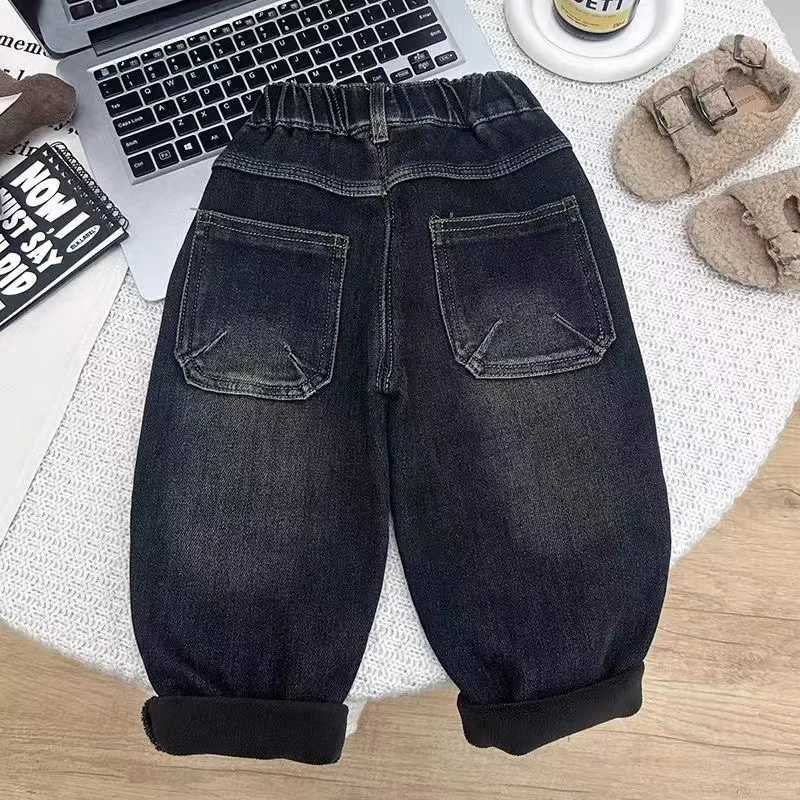 Boys Autumn and Winter Velvet Pants 2025 New Sle Baby Thick one-piece Jeans Childrens Pants Kids Z250220