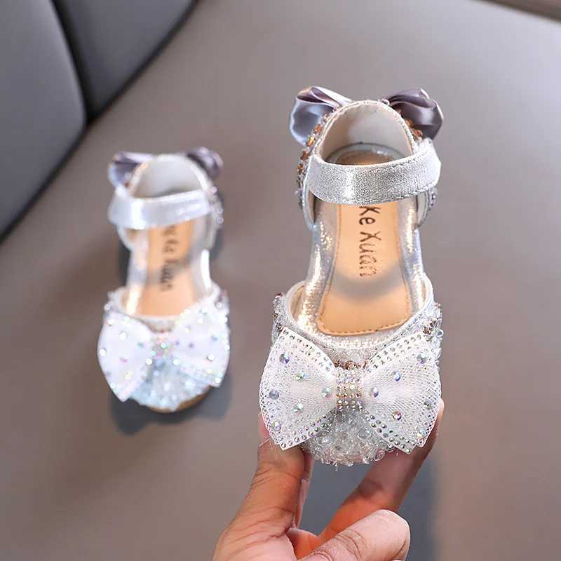 New Fashion Girls Princess Shoes Summer Kids Bow Rhinestone Sandals Childrens For Wedding Performance Sandals G508XJ250221