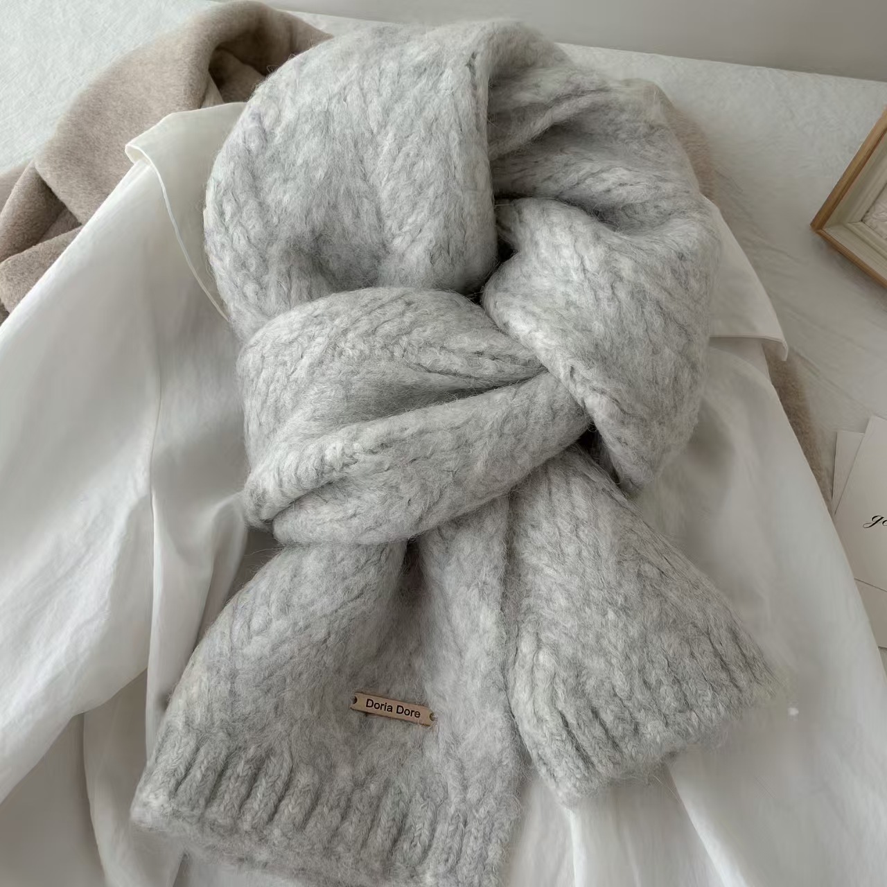 T147 high-grade alpaca scarf for women, new style wool knitted thick warm Korean version, soft and versatile scarf