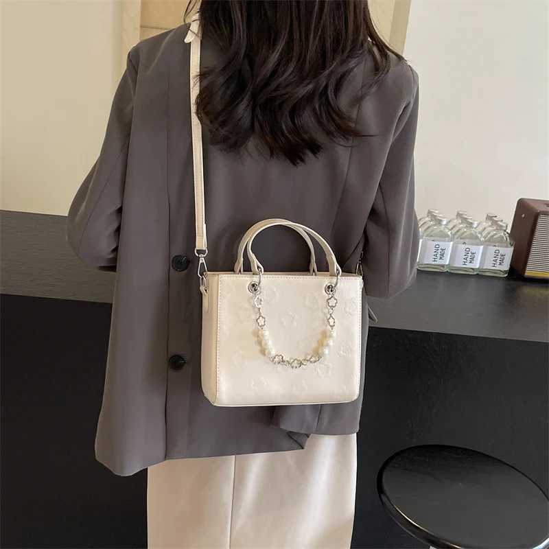 Womens Bag 2024 New French Fairy Style Handbag Fashionable Pearl Beaded Small Print One Shoulder Crossbody Bag Trend Y250220