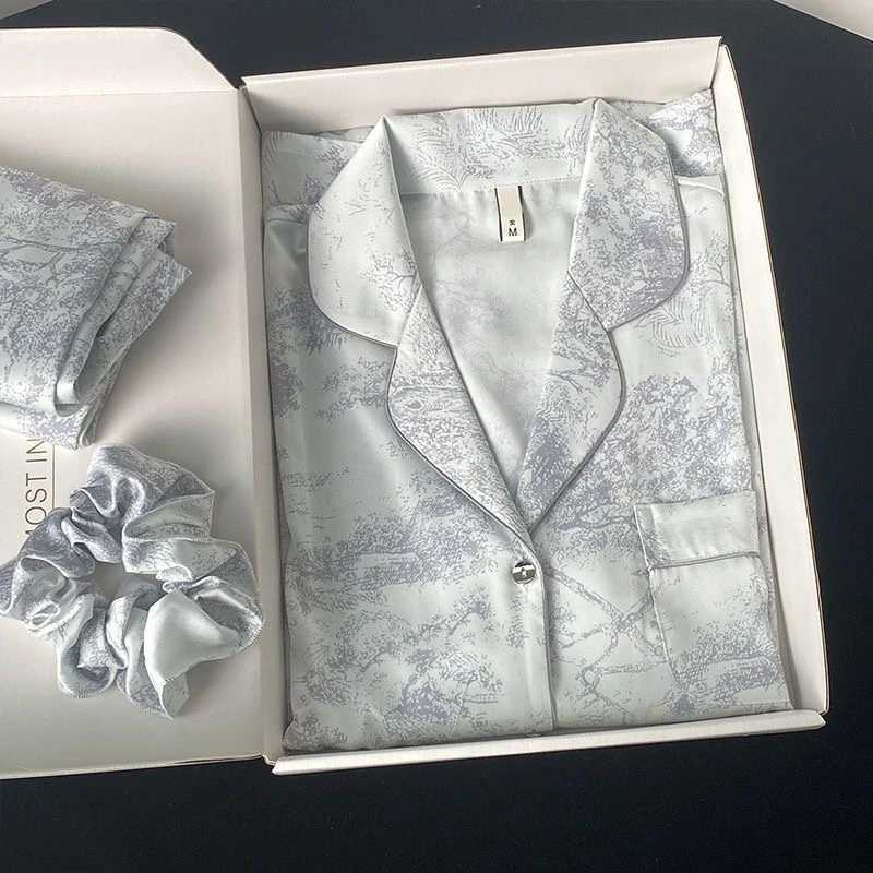 2024 Spring New Lapel Button Cardigan Lounge Sets Womens 2 Piece Ice Silk Pajamas for Women Fashion Printing Spwear for WomeXJ250220