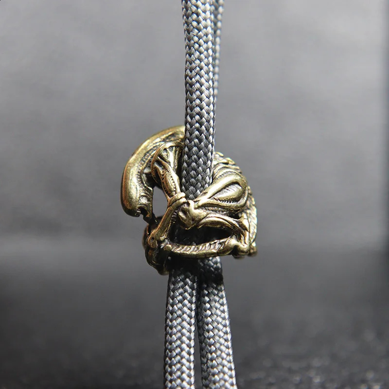 Brass Alien Figures Paracord Beads Woven Lanyard DIY Pendant Jewelry Accessory Metal Charms for Bracelet EDC Survival Knife Bead 250213