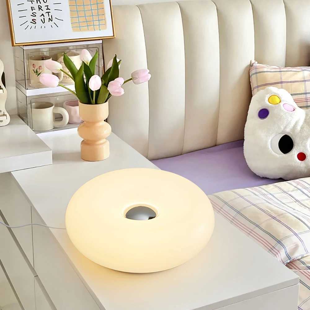 Bauhaus donut table lamp USB plug bedroom bedside decorative light living room dining room ambient light Z250225