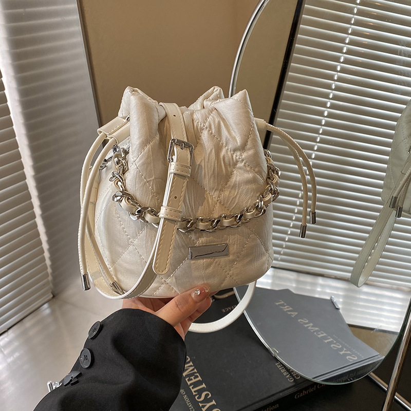 Free shipping designer Shoulder tote Bags For womans bag handbag simple fashion women crossbody Chain bucket bag
