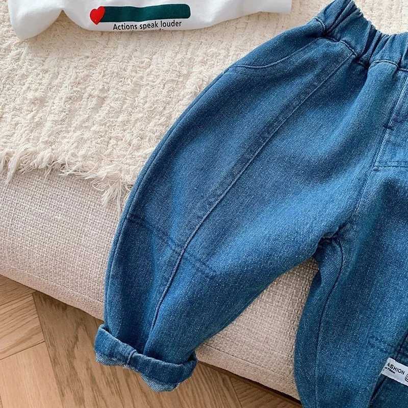 New Spring Autumn Baby Boy Denim Pants Cotton Stickers Baby Boy Jeans Loose Elastic Waist Little Boys Trousers Z250220