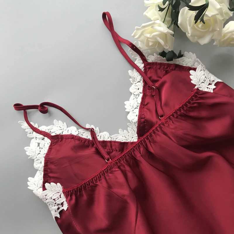 Fashion Sexy Lace Suspenders Loose High Waist Shorts Pajamas Two Piece Set For WomenXJ250220