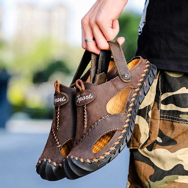New Arrival Leather mens sandals are soft and suitable for slippers mens summer outdoor beach shoes designer high-quality mens sandals plus size T2502