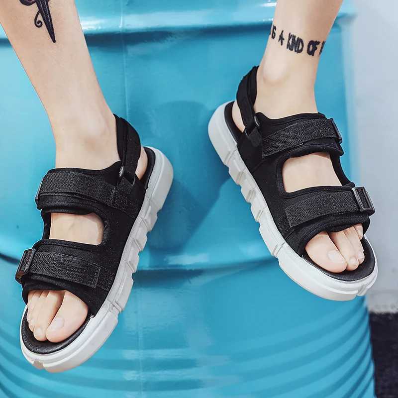 New Arrival New Mens Sandals Summer Comfortable Breathable Beach Slippers Lightweight Anti-Slip Roman Shoes Outdoor Flip Flop Sandals T250220
