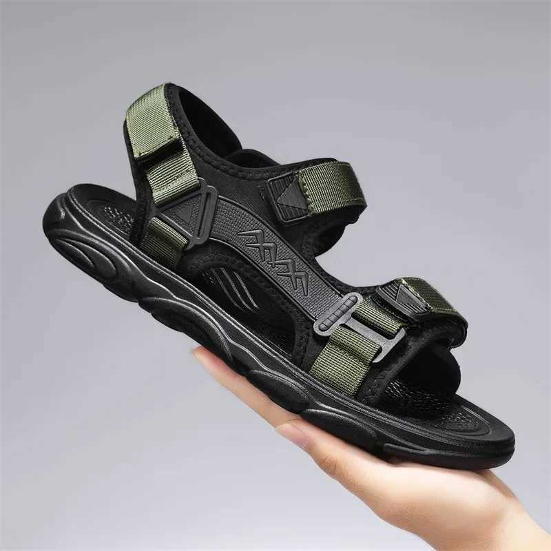 New Arrival Trendy Mens Sandals Magic Sole Pad Young People Soft Bottom Shoes Mens Beach Shoes Summer Magic Slippers T250220