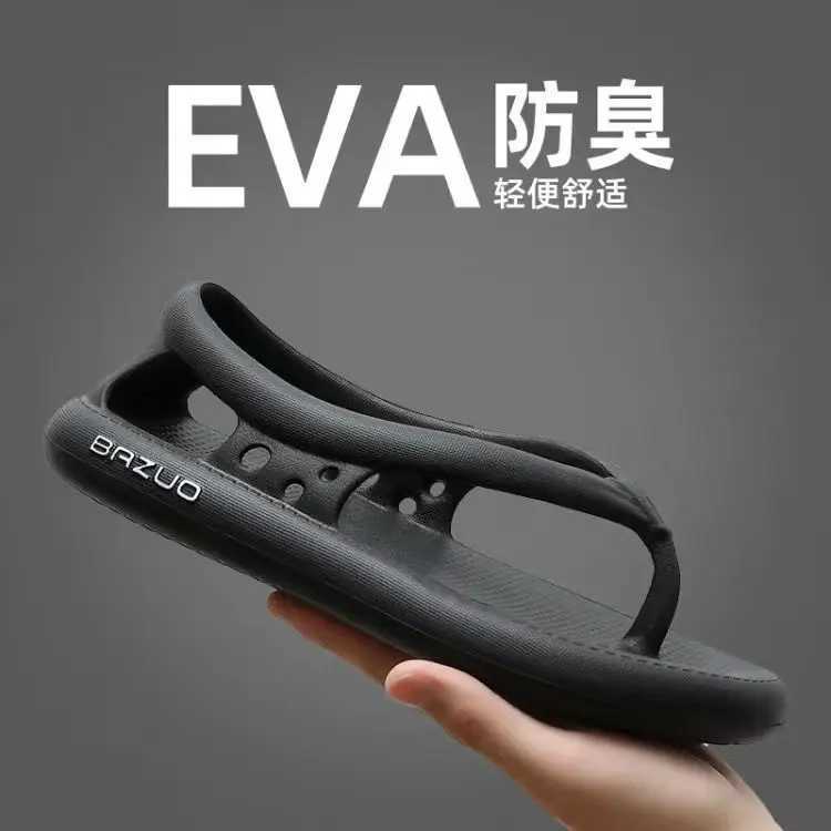New Arrival Mens Non-slip Flip Flops Hollow Out Slippers Thick Platform Women Shoes Summer Outdoor House Couples Bathroom Soft Slippers Flats T250220